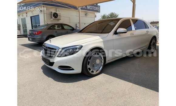Buy Import Mercedes-Benz 190 (W201) White Car in Import - Dubai in Curacao Buy Import Mercedes-Benz 190 (W201) White Car in Import - Dubai in Curacao