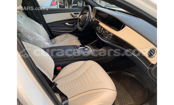 Buy Import Mercedes-Benz 190 (W201) White Car in Import - Dubai in Curacao Buy Import Mercedes-Benz 190 (W201) White Car in Import - Dubai in Curacao