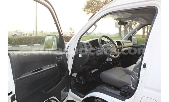 Buy Import Toyota Hiace White Car in Import - Dubai in Curacao Buy Import Toyota Hiace White Car in Import - Dubai in Curacao