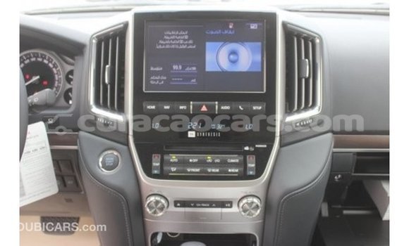 Buy Import Toyota Land Cruiser White Car in Import - Dubai in Curacao Buy Import Toyota Land Cruiser White Car in Import - Dubai in Curacao