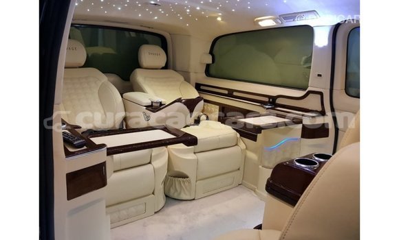 Buy Import Mercedes-Benz 250 Black Car in Import - Dubai in Curacao Buy Import Mercedes-Benz 250 Black Car in Import - Dubai in Curacao