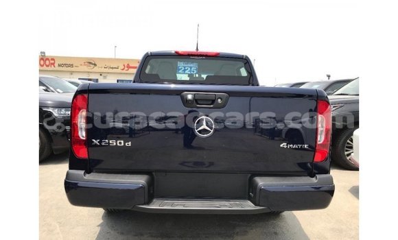 Buy Import Mercedes-Benz 250 Blue Car in Import - Dubai in Curacao Buy Import Mercedes-Benz 250 Blue Car in Import - Dubai in Curacao