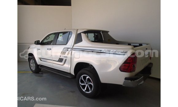 Buy Import Toyota Hilux White Car in Import - Dubai in Curacao Buy Import Toyota Hilux White Car in Import - Dubai in Curacao