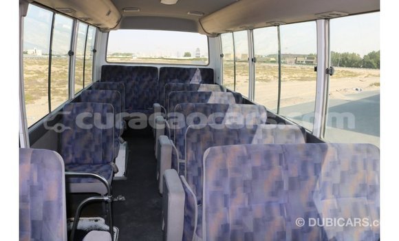 Buy Import Nissan Evalia White Truck in Import - Dubai in Curacao Buy Import Nissan Evalia White Truck in Import - Dubai in Curacao