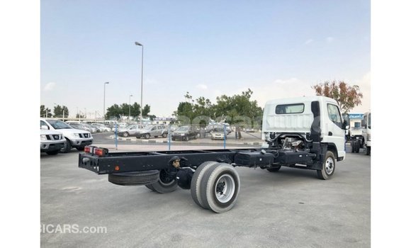 Buy Import Mitsubishi L400 White Truck in Import - Dubai in Curacao Buy Import Mitsubishi L400 White Truck in Import - Dubai in Curacao