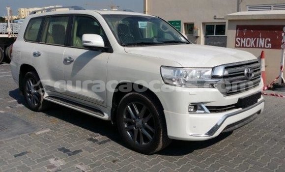 Buy Import Toyota Land Cruiser White Car in Import - Dubai in Curacao Buy Import Toyota Land Cruiser White Car in Import - Dubai in Curacao